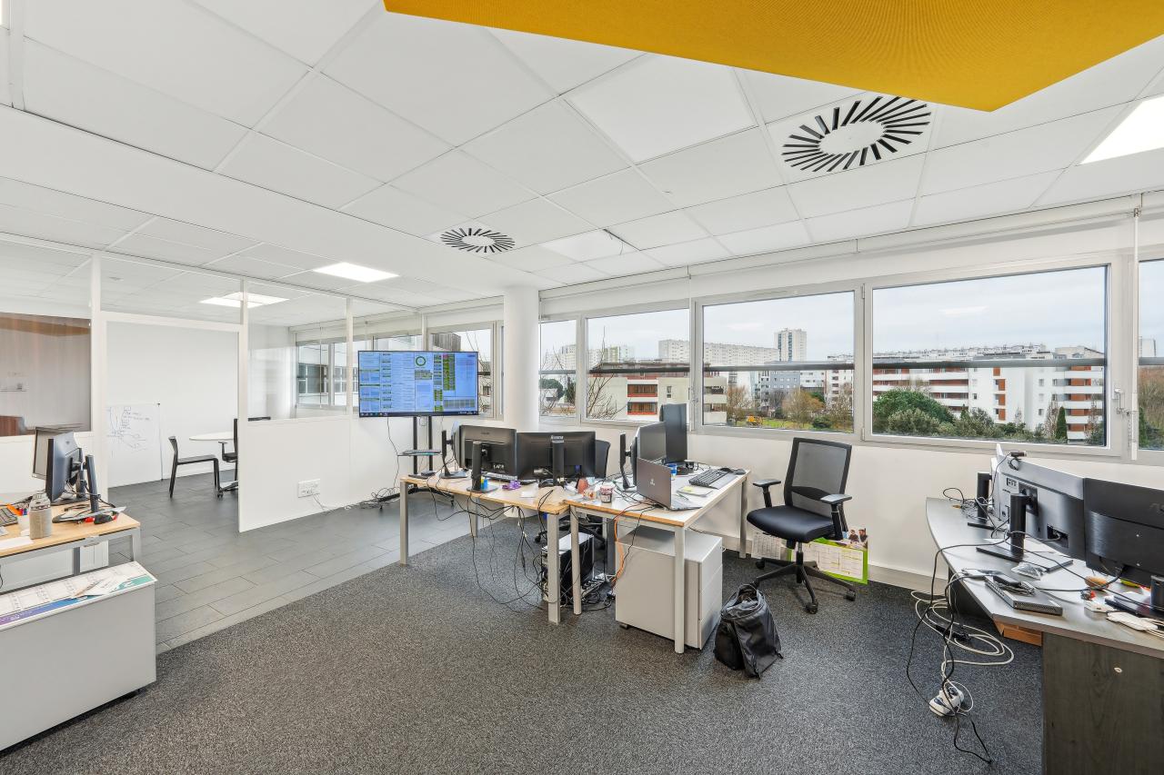Bureau Bordeaux 830m² Location bureau Bordeaux Gironde OLBUR2427517 3